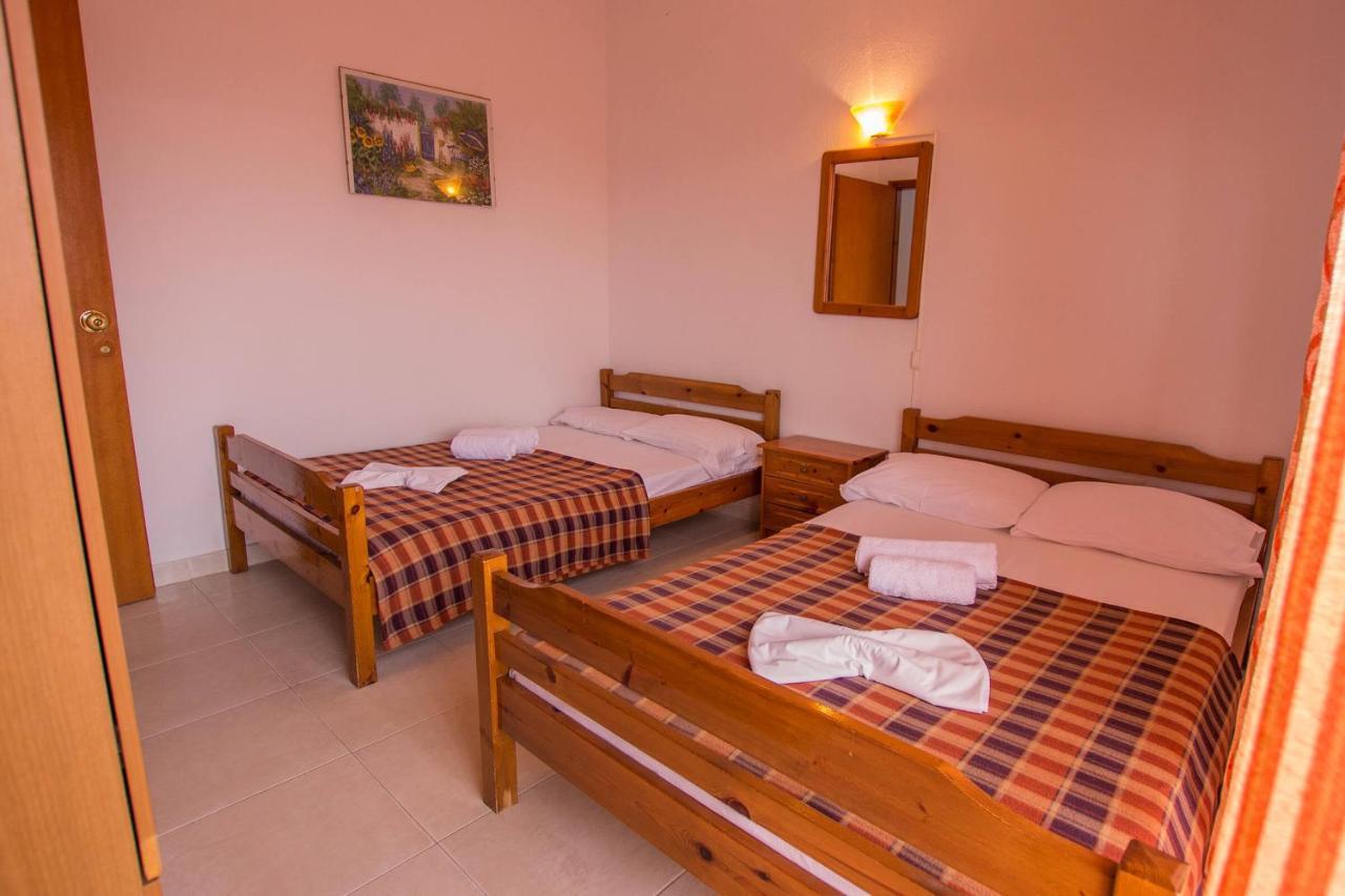George Laz Rooms Nea Vrasna Exterior photo